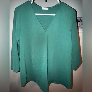 Les Amis Women’s Quarter Sleeved Dress Shirt Medium